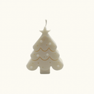 Tiny Christmas Tree Sojawachs-Kerze, handgefertigter Mini-Weihnachtsbaum, festlich geschmückt.