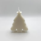 Tiny Christmas Tree Sojawachs-Kerze, umweltfreundlich und handgefertigt in Form eines Mini-Weihnachtsbaums.