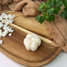 Cozy Claw Candle, unsere Tierkerze ist perfekt geeignet als Geschenk für besondere Anlässe. Auch ist sie ein super Ostergeschenk, Weihnachtsgeschenk und Gastgeschenk.
