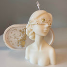 Glamourous Lady Geschenke-Set. Diese Duftkerze ist in verschiedenen Düften erhältlich. Die Düfte haben einen angenehmen und beruhigenden Geruch. Perfekt für entspannte und Gemütliche Abende.