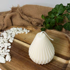 Harmonic Riffle Glow Kerze. Sie ist perfekt als Gastgeschenk und Geburtstagsgeschenk geeignet. Sie ist ein wirkliches Unikat und passt perfekt in jedes Zuhause als Deko.