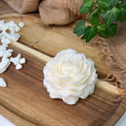 Die Rosé Petal Elegance Kerze. Diese Designerkerze ist purer Luxus. Perfekt als Geburtstagsgeschenk geeignet.